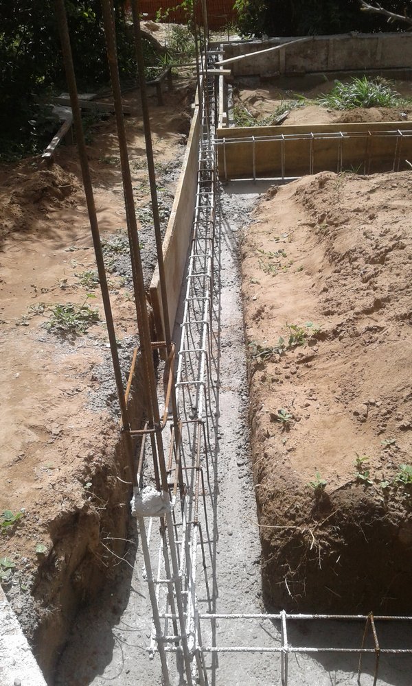 CONSTR DE VIVIENDAS FAMILIAR Y COMERCIAL
