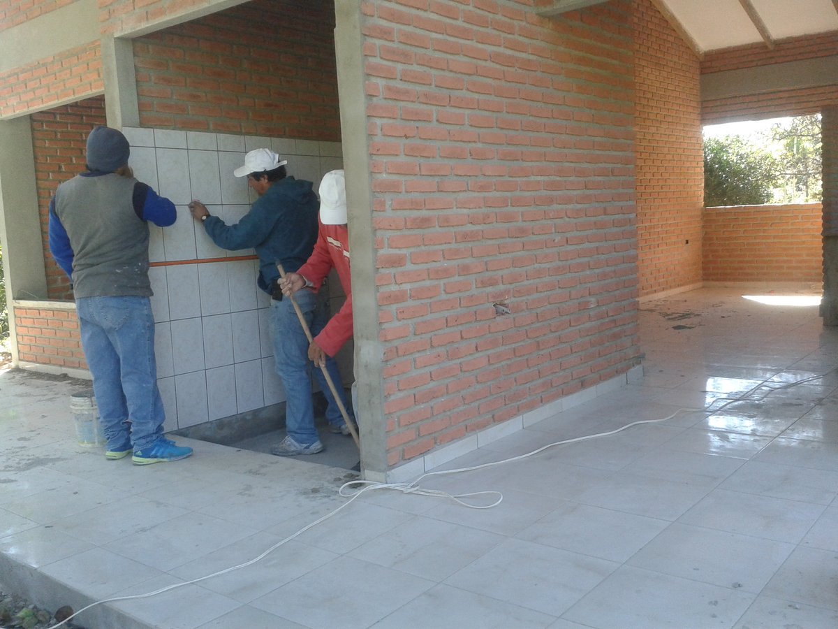 CONSTR DE VIVIENDAS FAMILIAR Y COMERCIAL - 6