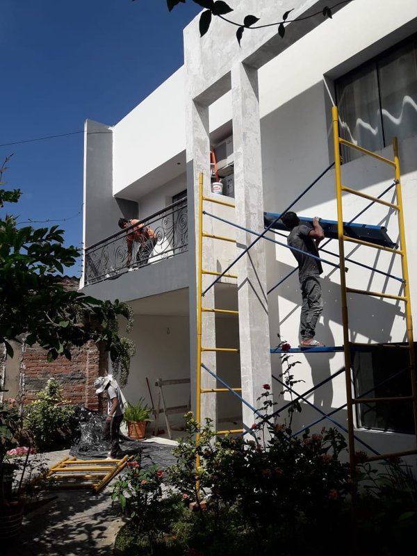 PINTURA INTERIOR Y EXTERIOR