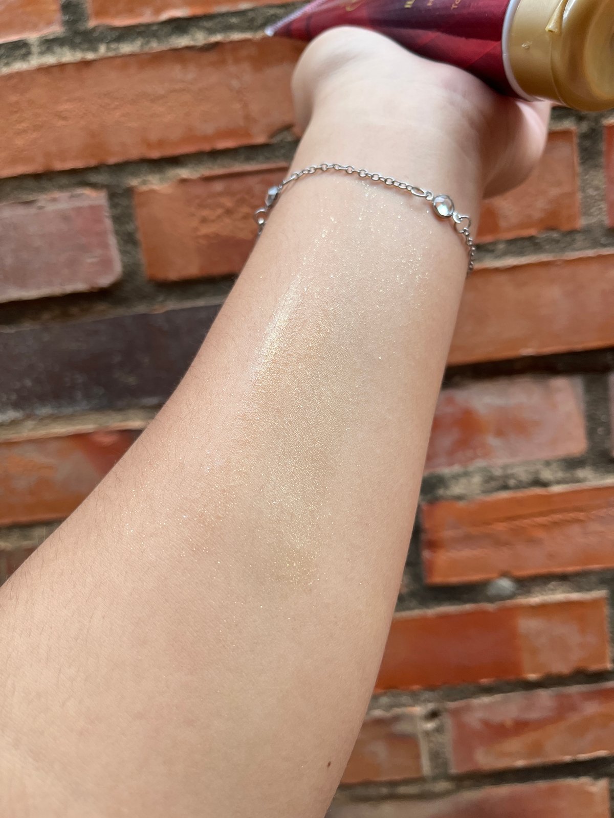 Glow Soul Red crema hidratante con brillo ✨ - 3