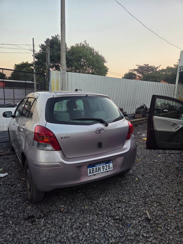 New vitz 2008
