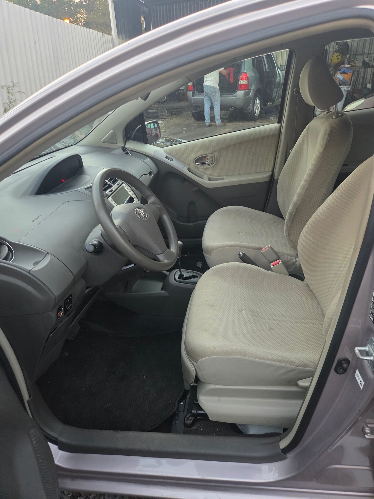 New vitz 2008 - 5