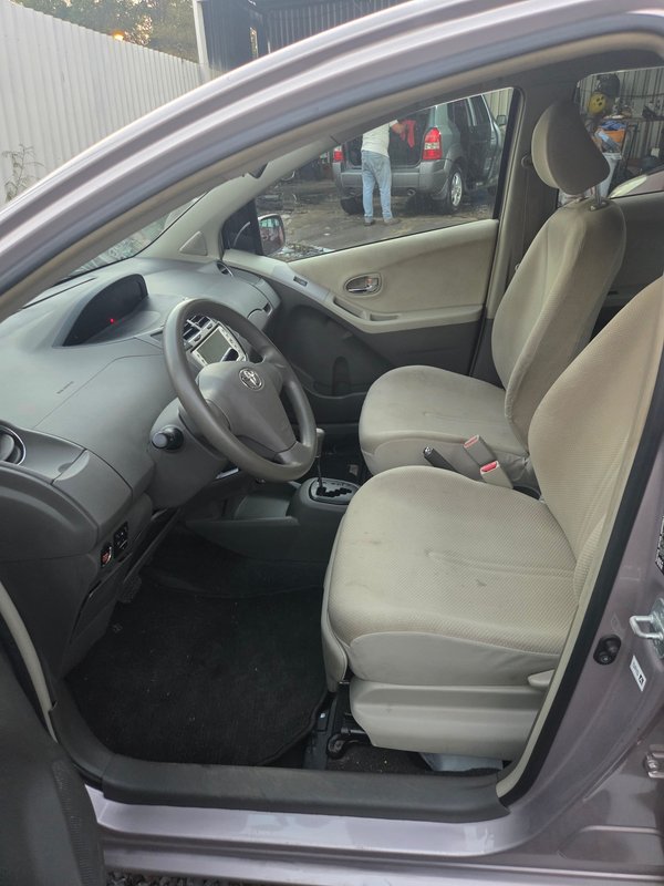 New vitz 2008