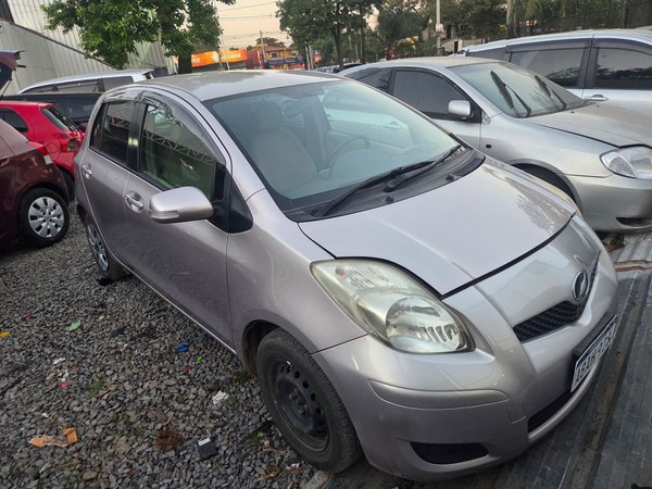 New vitz 2008