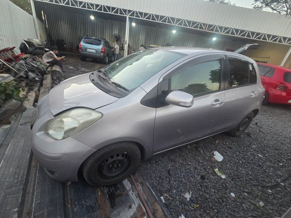 New vitz 2008