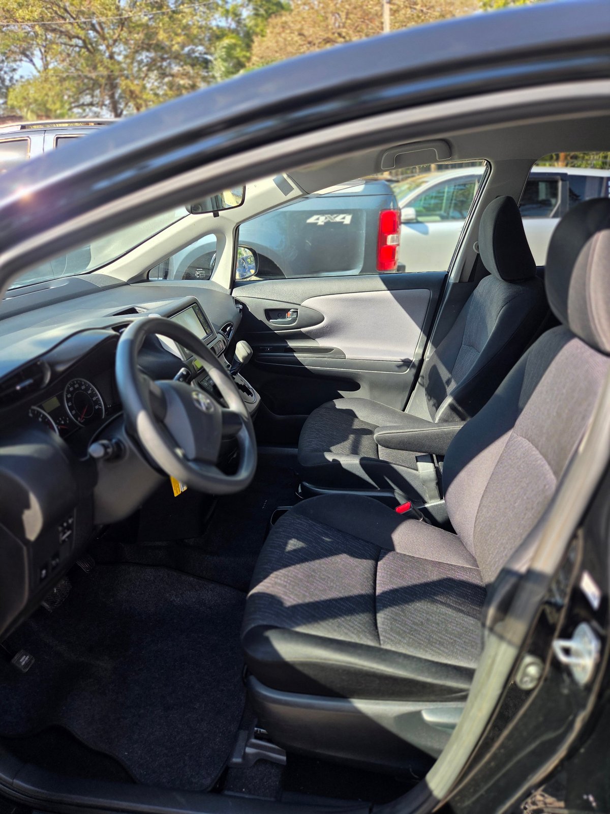 Toyota wish  - 2
