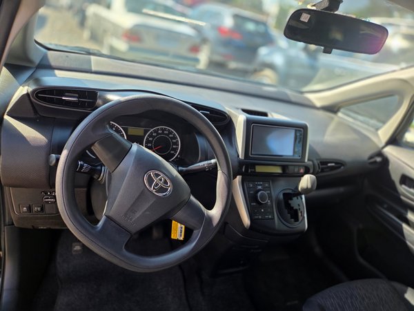 Toyota wish 