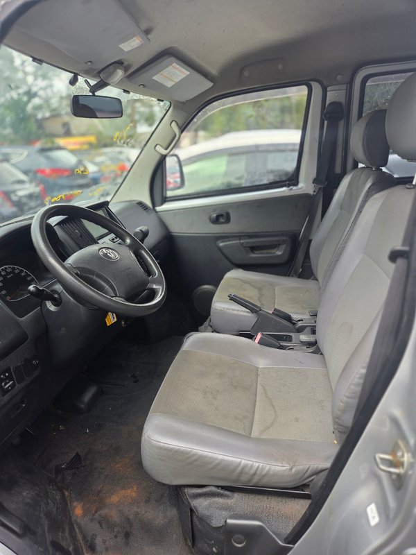 Toyota liteace 2013