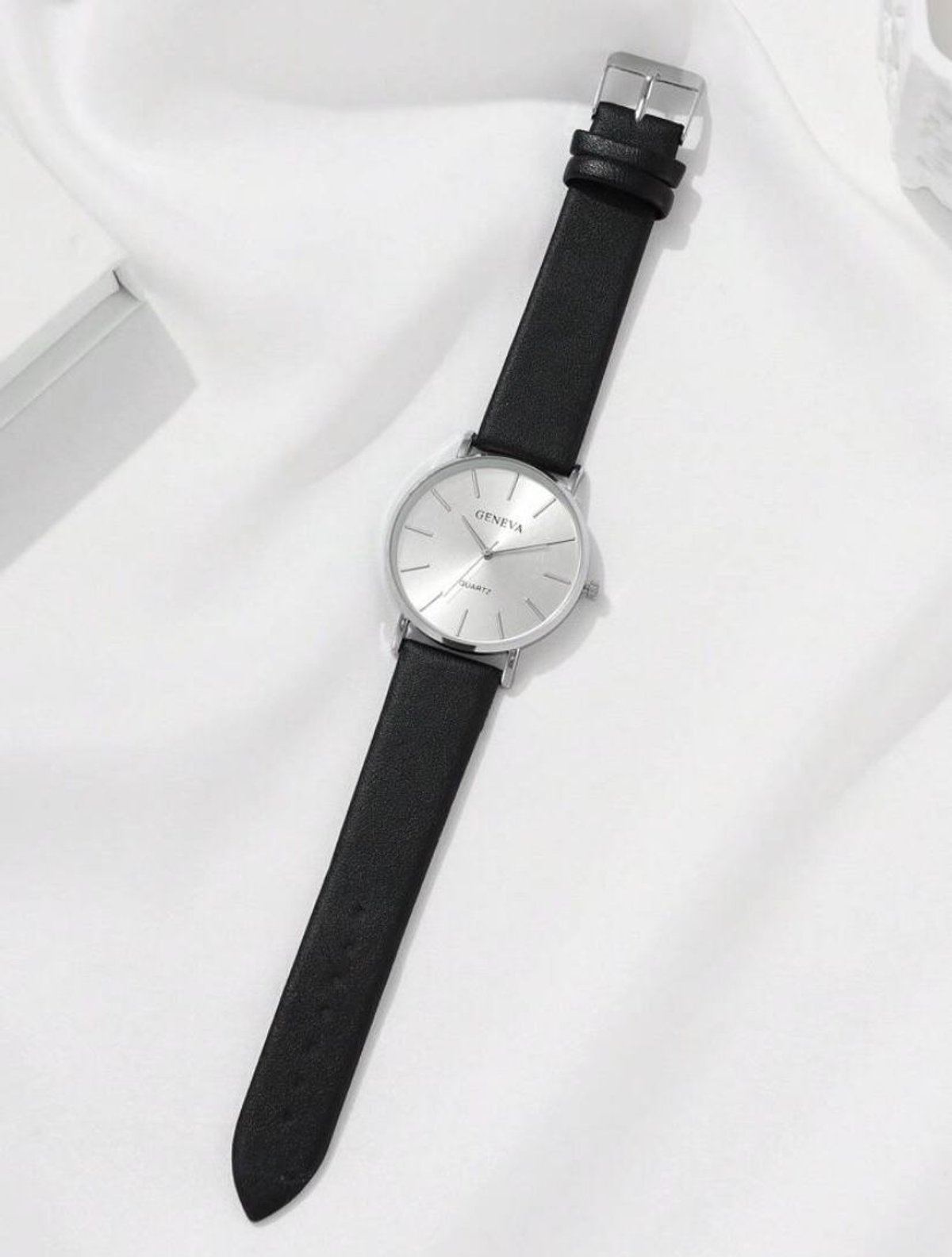 Reloj Geneva negro + 4 pulseras - 3