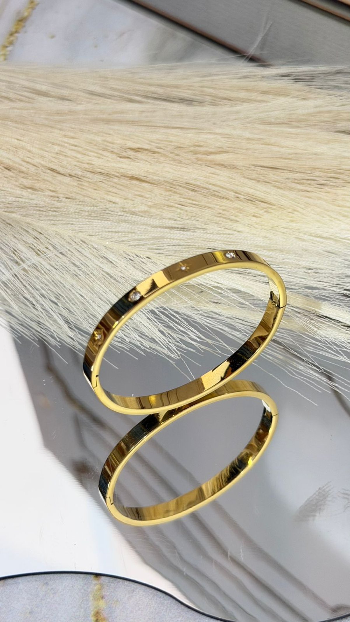 Pulsera con Diseños Dorados - 4