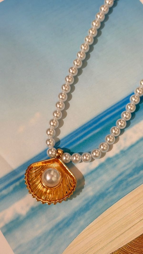 Collar concha con perla