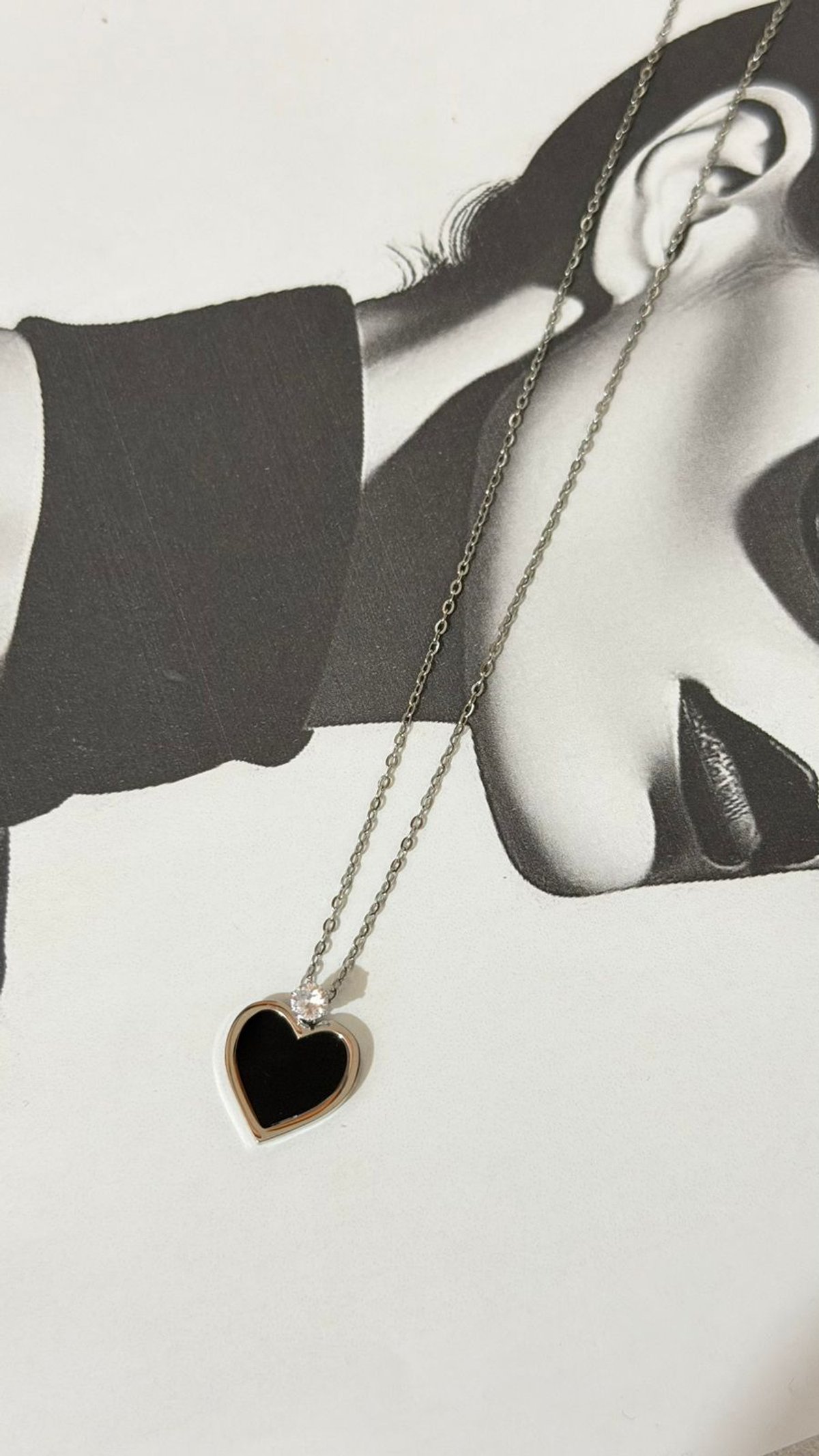 Collar Corazón Black