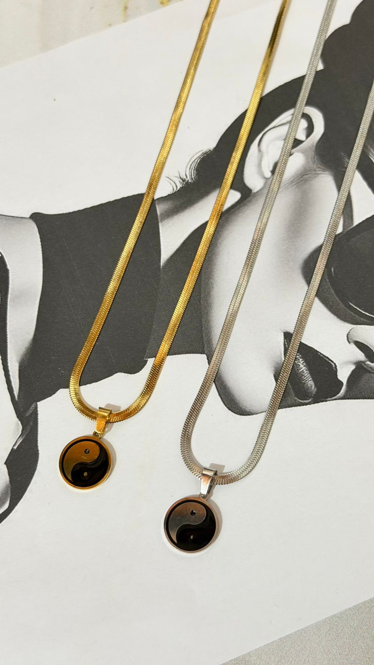 Collar Yin–yang - 2