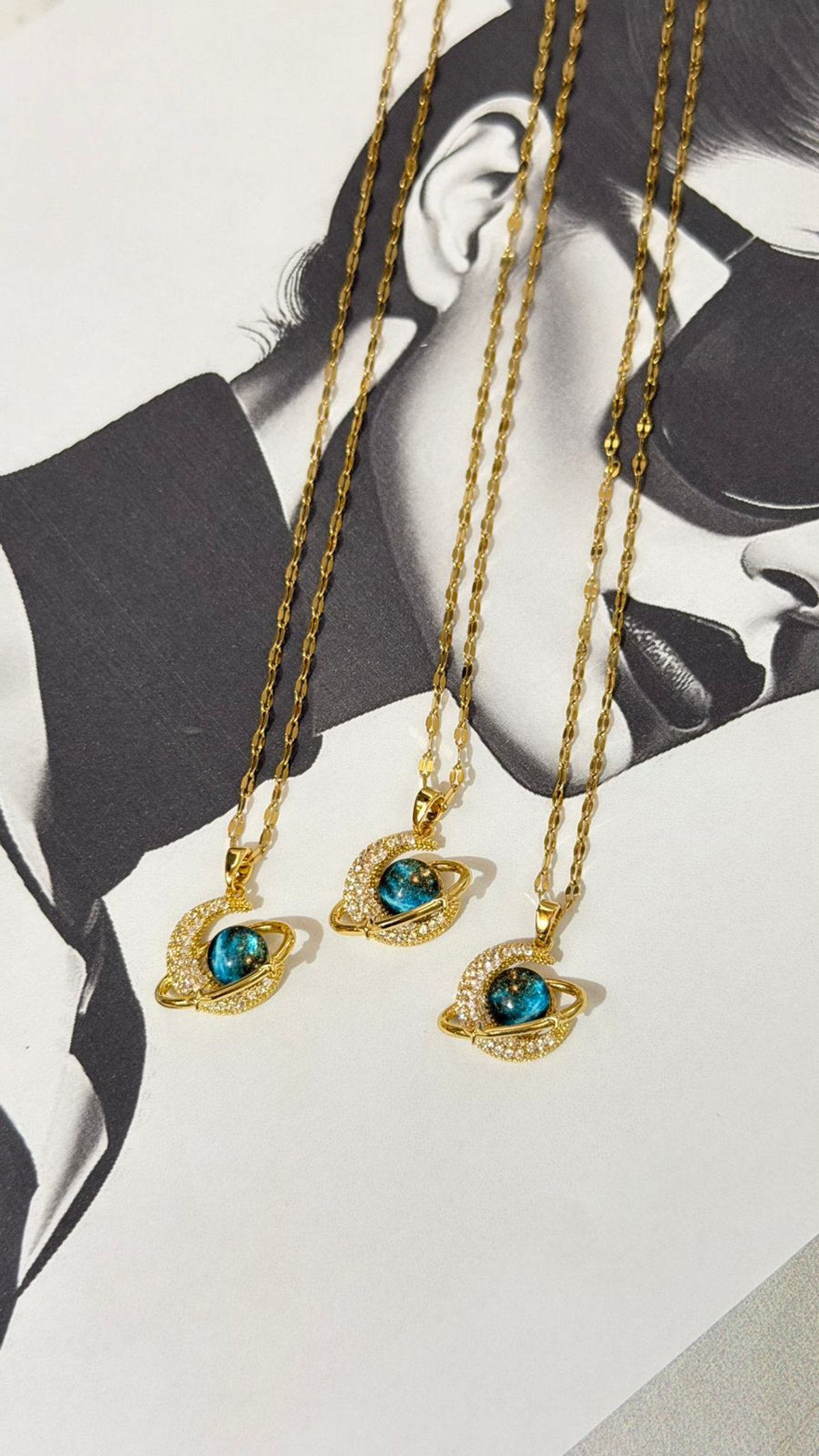 Collar Universe 1 - 2