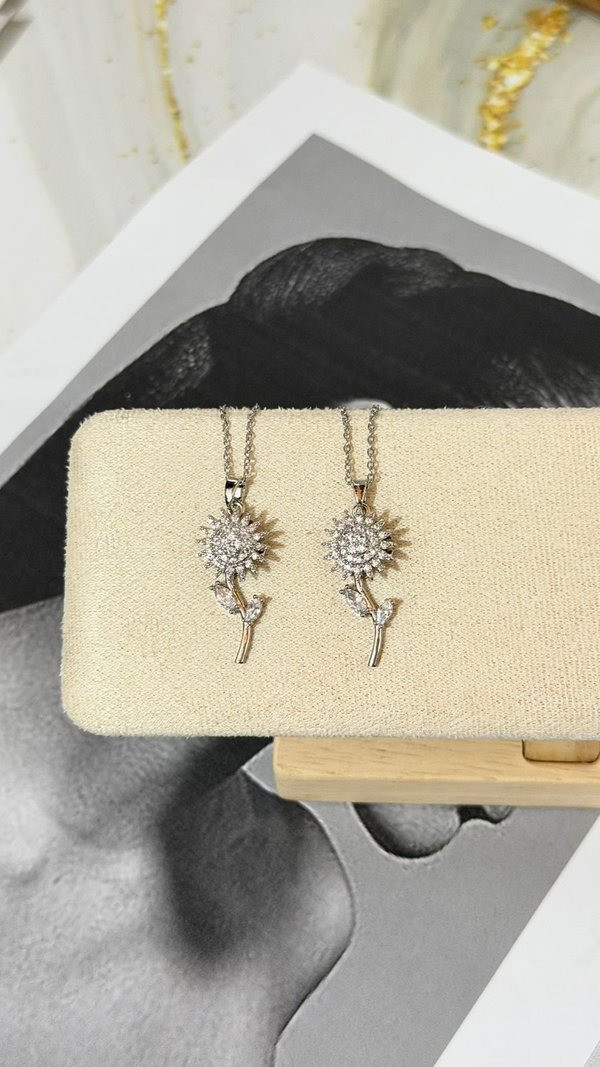 Collar Girasol Giratorio 1