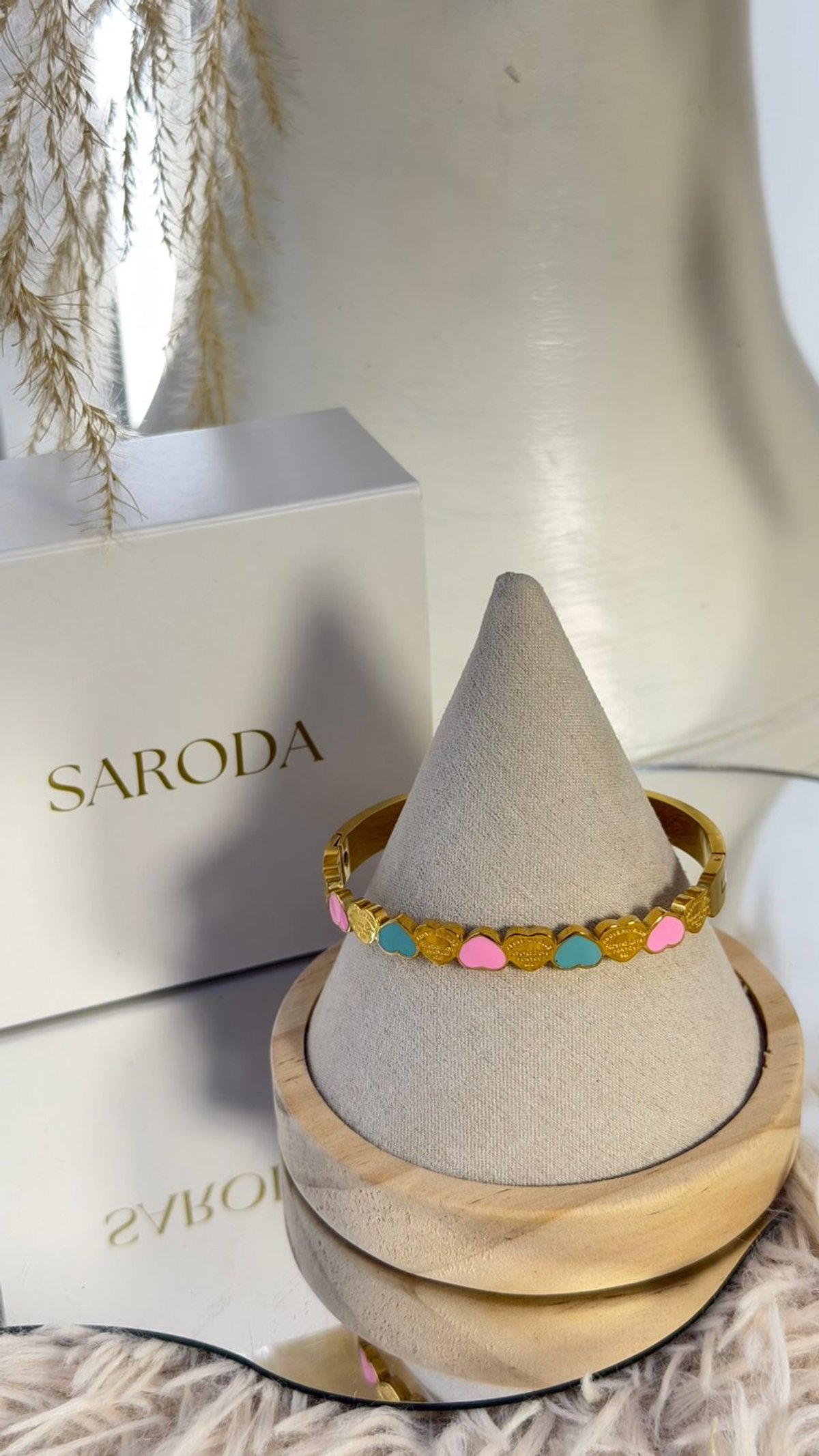 Pulsera Love Dorado