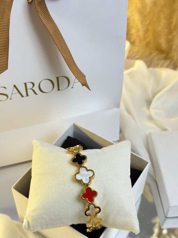 Pulsera Tricolor Dorada