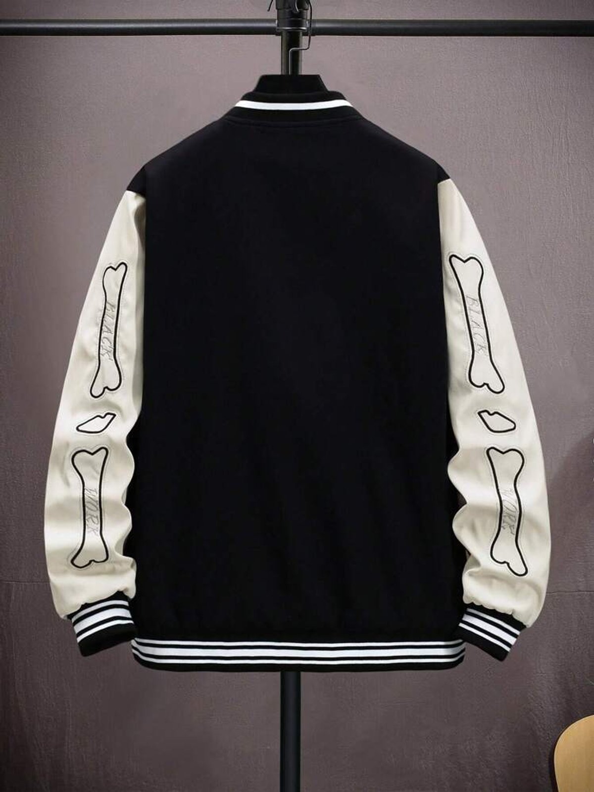 Chaqueta con estampado de esqueleto  - 2