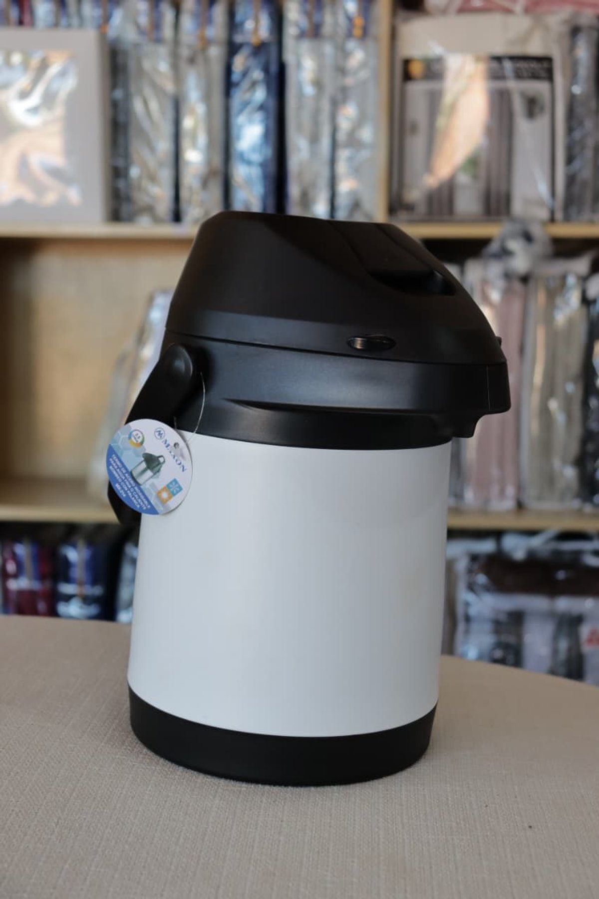 Termo de Acero Inoxidable - Gran Capacidad 2.5 y 1.3 Litros - 4