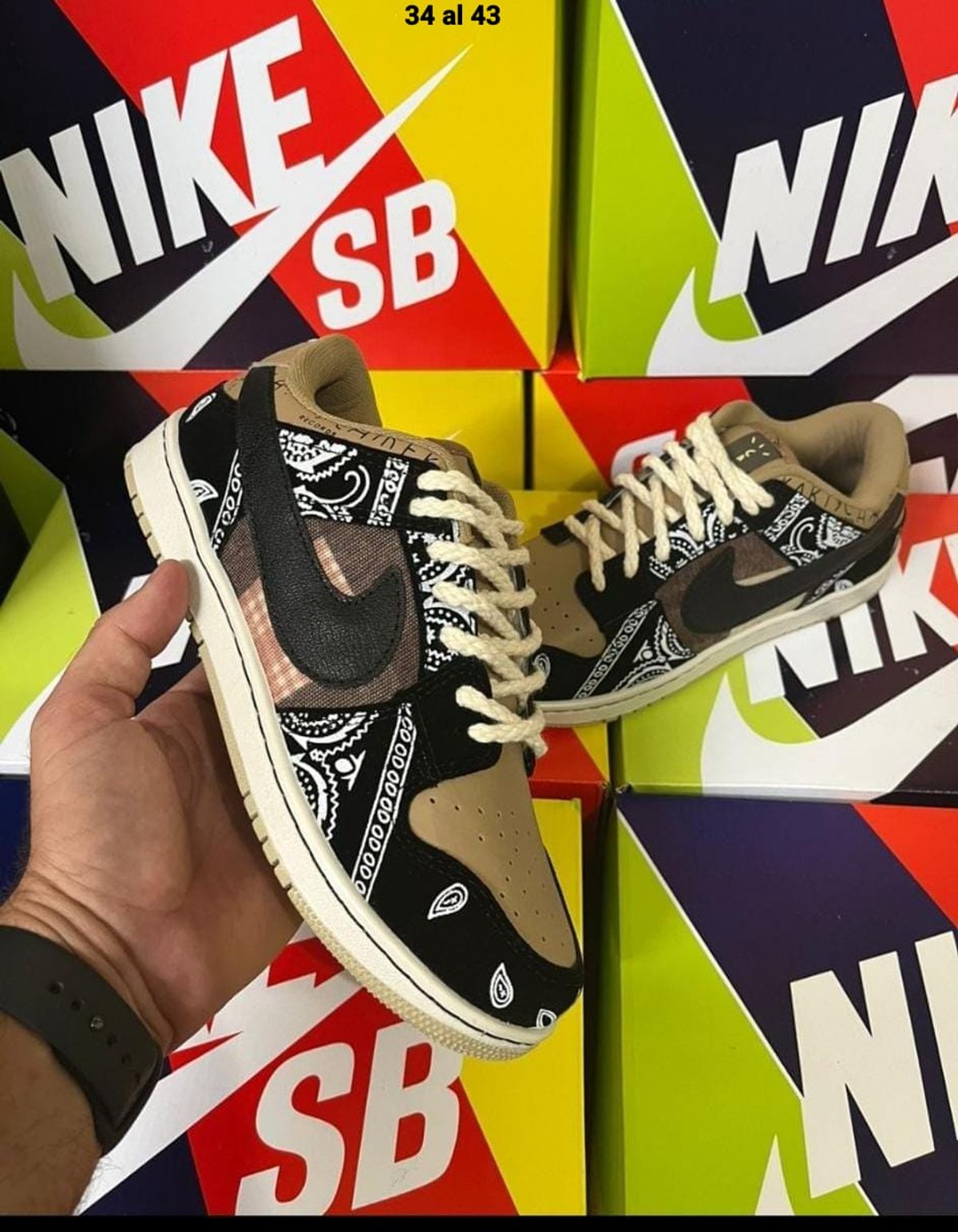 SB DUNK LOW X TRAVIS SCOTT - 3