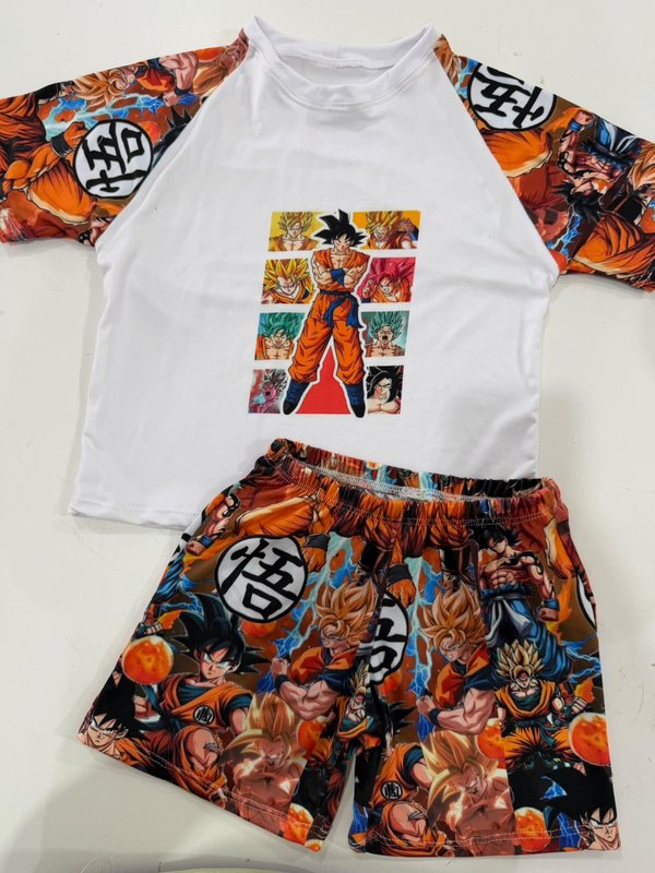 Pijama de dos piezas con estampado de superhéroes
