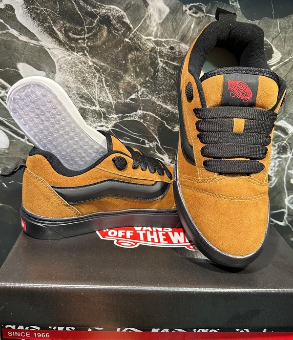 Vans Knu