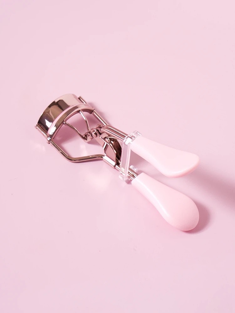 Lovely Curve Handle Eyelash Curler - 2