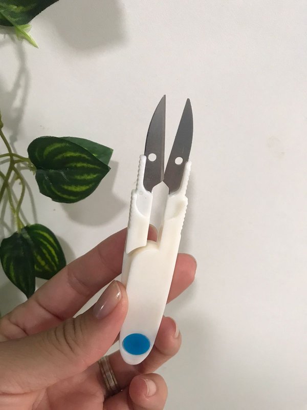 Tijera de aseo cutter