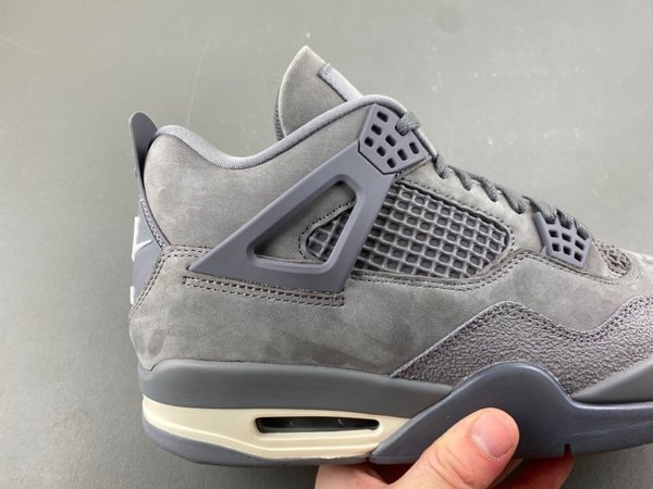 Jordan 4