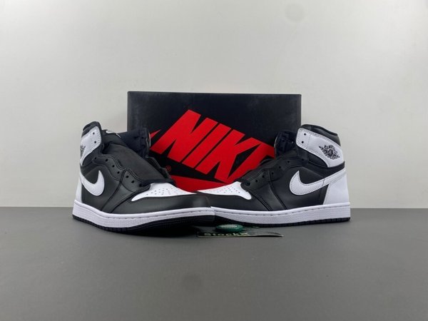 Jordan 1 Reverse Panda