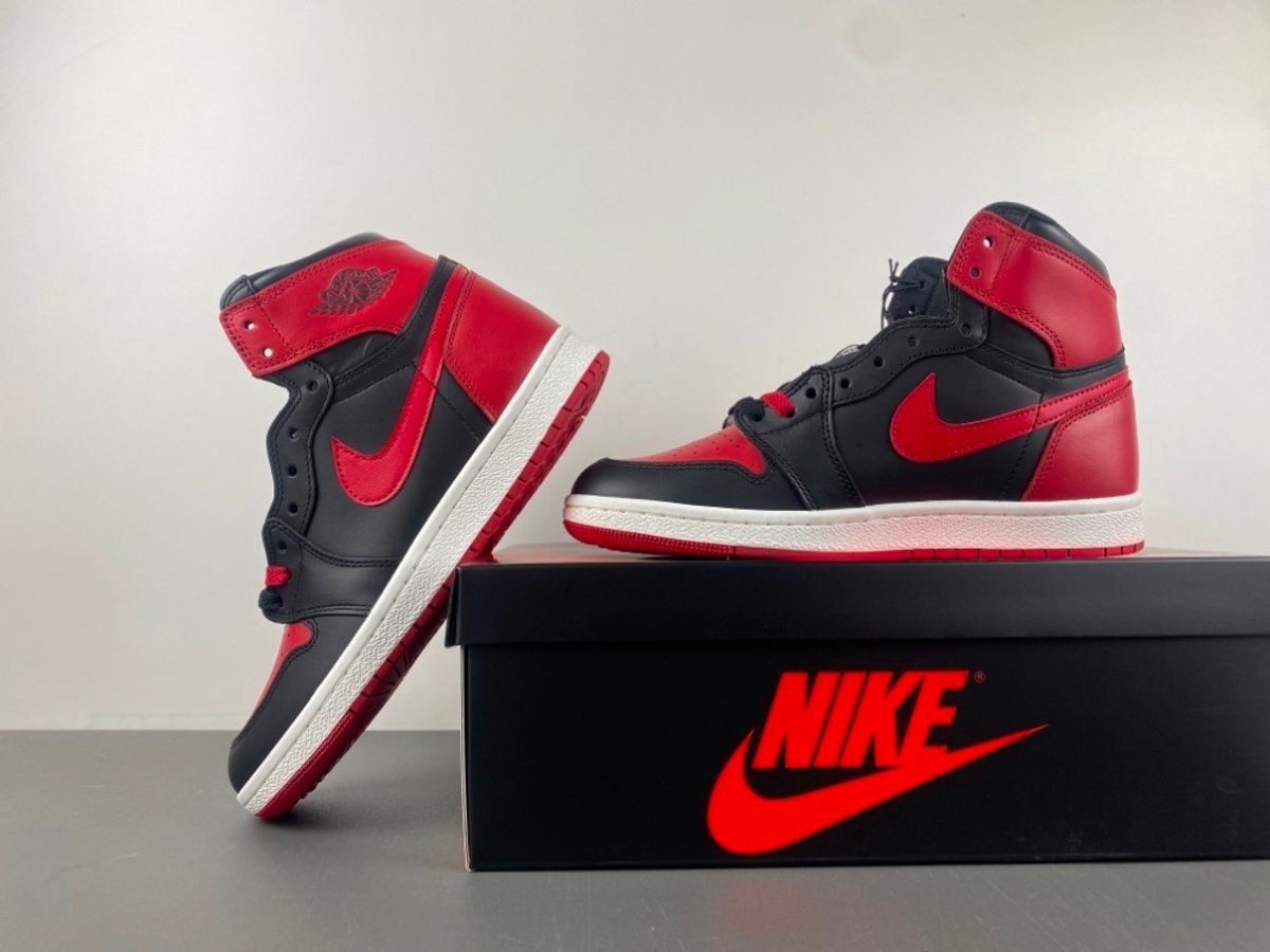Jordan 1 Bred - 2