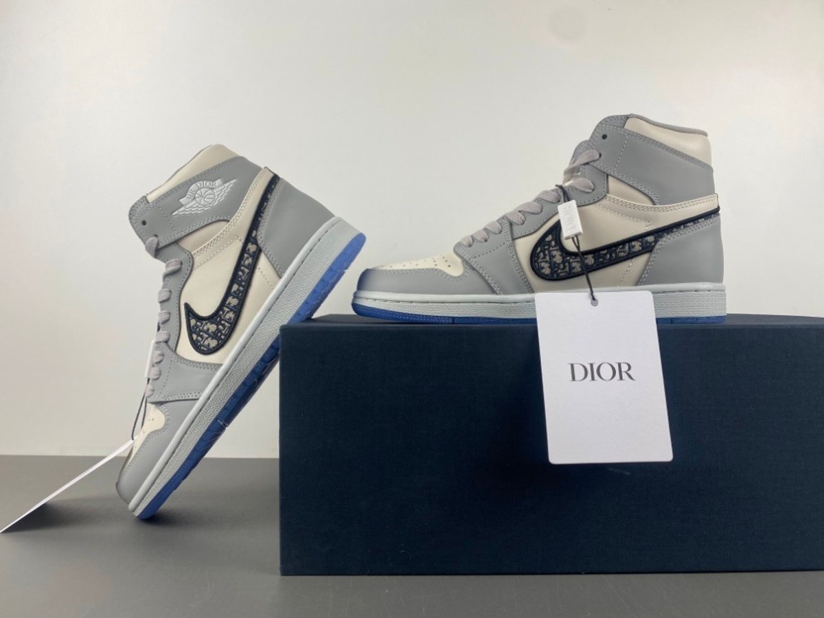 Jordan 1 Dior - 2