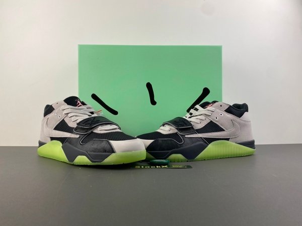 Jordan 1 Travis Scott