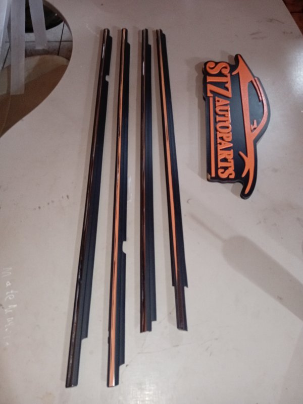 Frizo /Burletes /Moldura de puerta para Corolla / Runx / Alex / C110