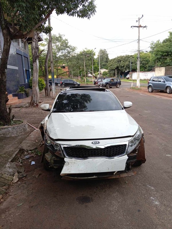 Kia K5 2013 en DESARME! UD 107