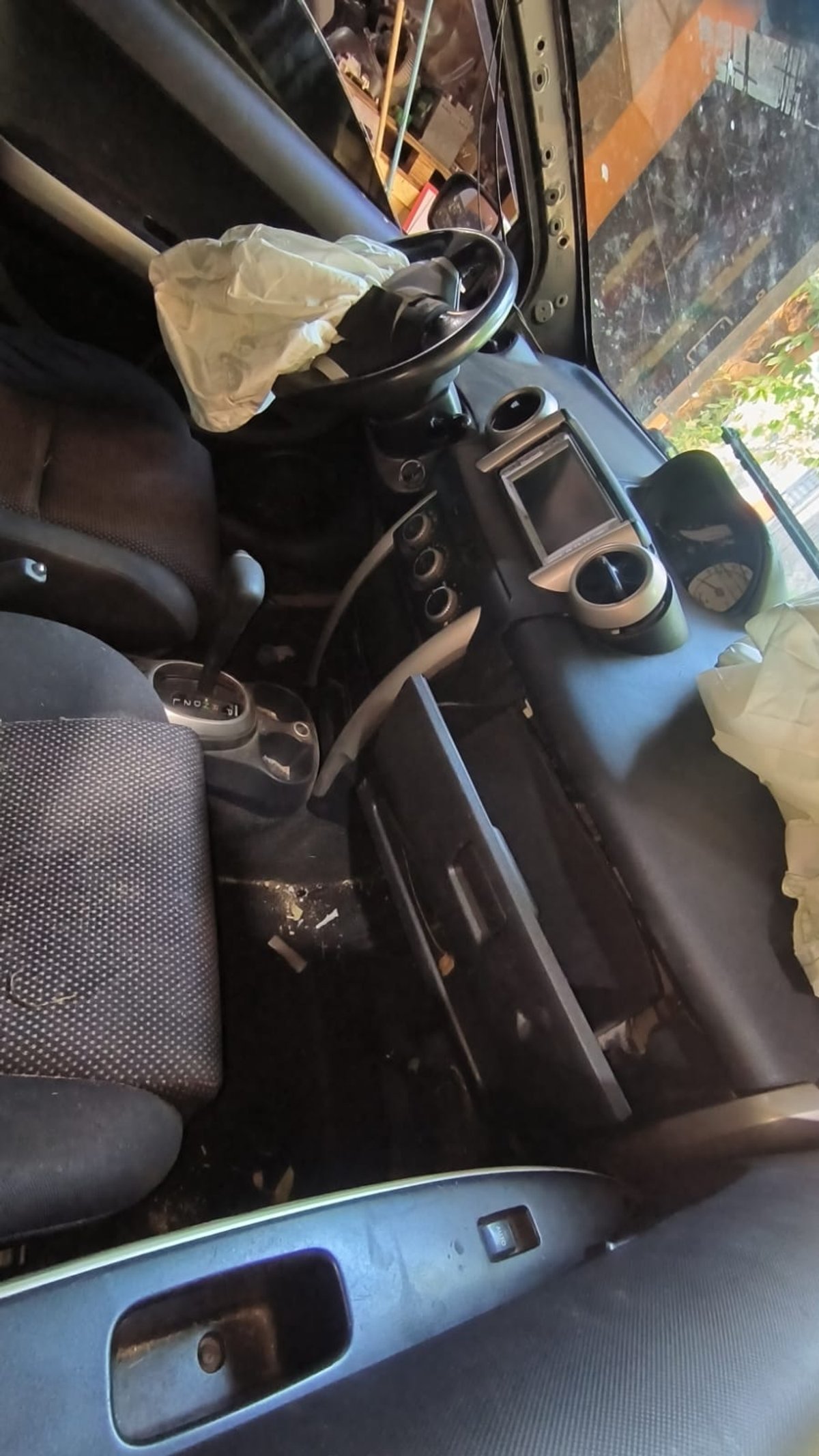 Toyota IST 2005 #UD067 - 7