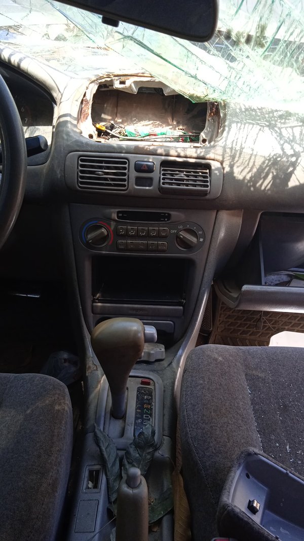 En desarme Toyota Sprinter UD 111