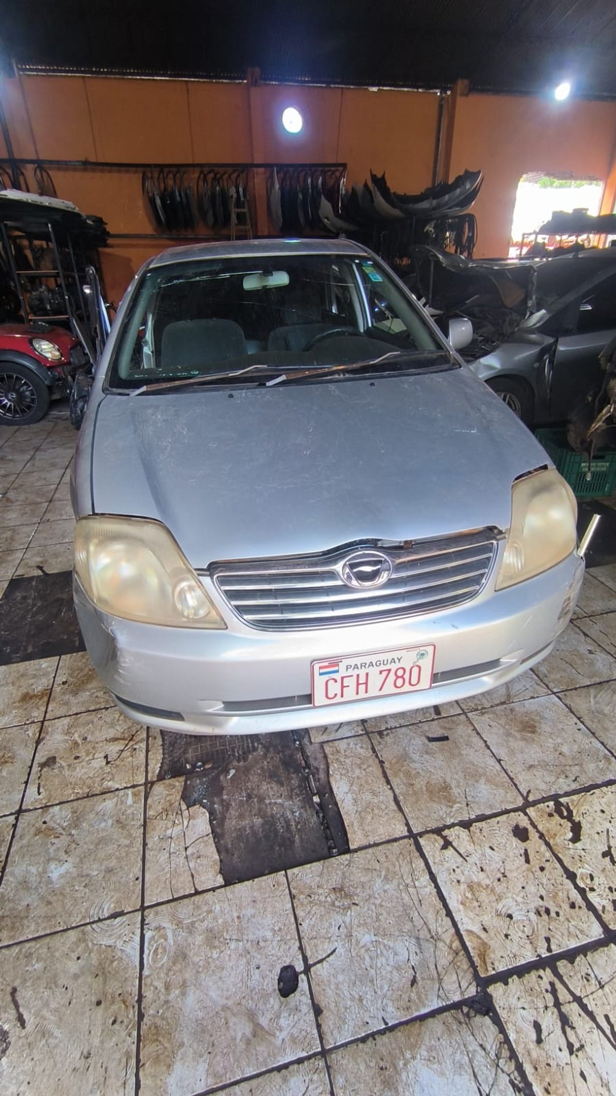 Toyota Corolla en DESARME UD88 - 4