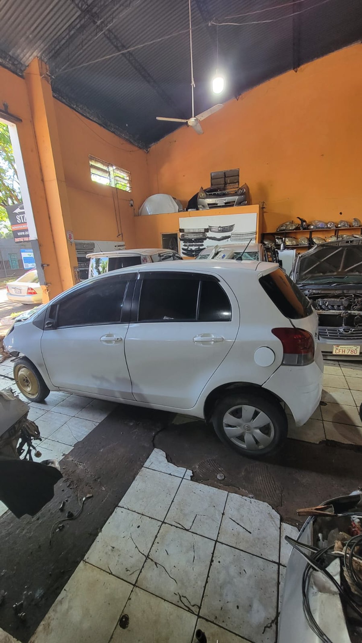 New Vitz en DESARME! UD 89 - 2