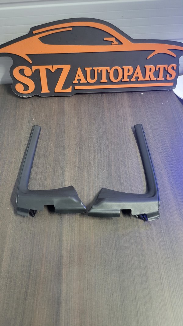 Par Moldura Lateral Parabrisas Vitz / Yaris Tercera Generación 