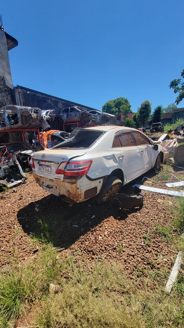 TOYOTA PREMIO PREMIO 2012 