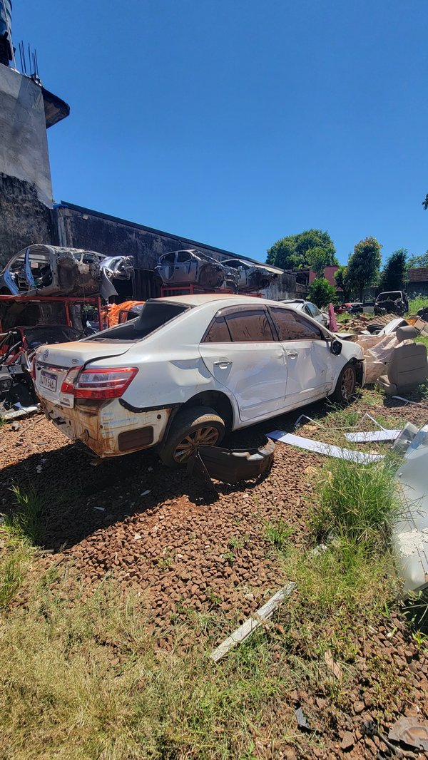 TOYOTA PREMIO PREMIO 2012 