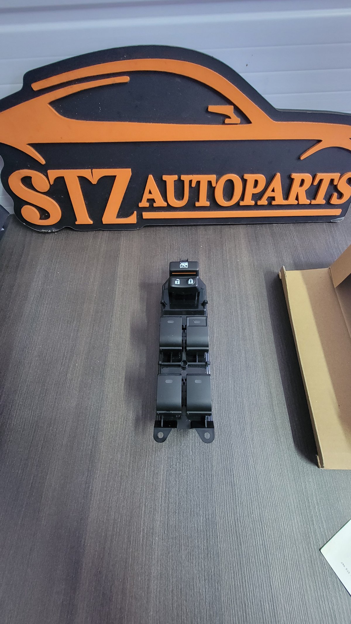 Comando Central Levanta Vidrio Allion / Premio / Axio / Wish - 2