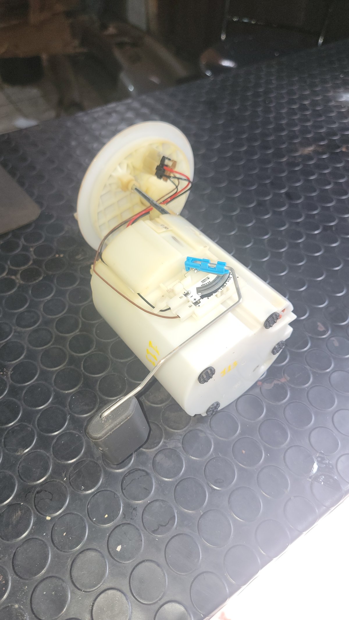 #1-003 Bomba completa Kia Soluto  - 5