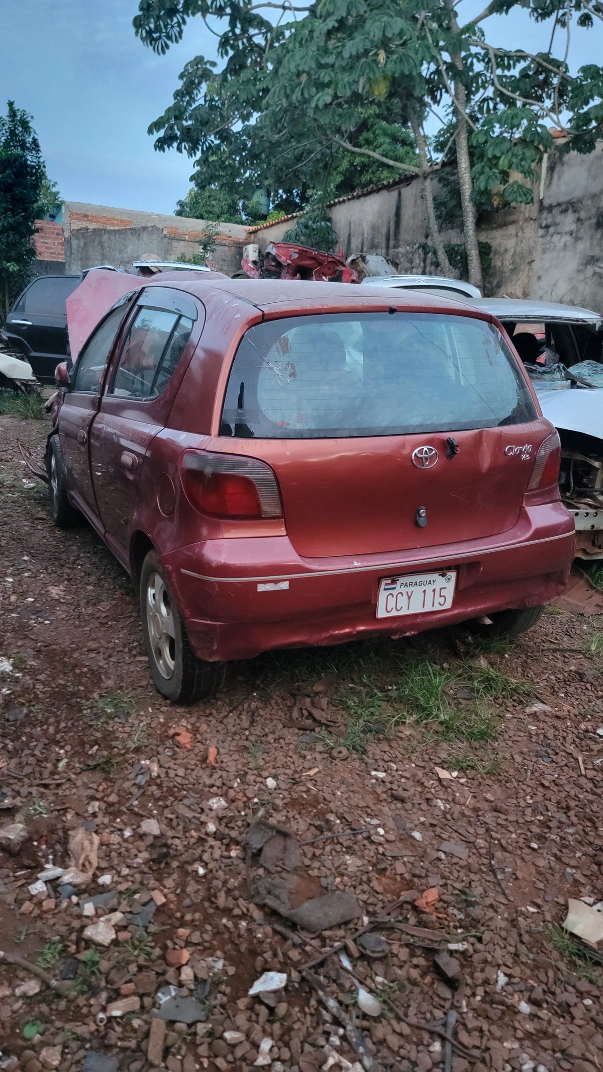 TOYOTA VITZ Clavia 2001 en Desarme! UD 120 - 5