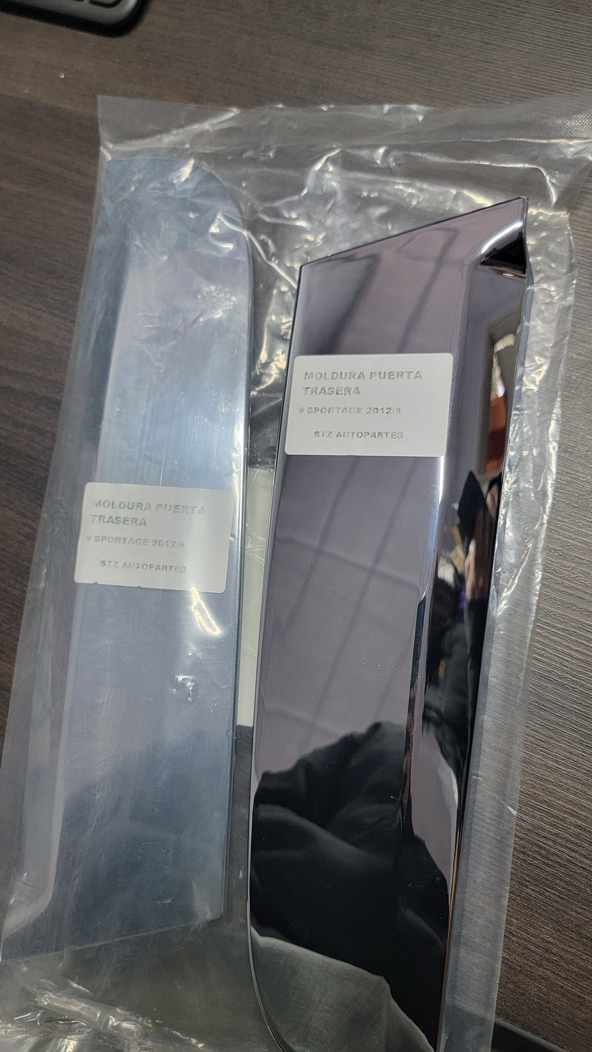 Moldura puerta trasera sportage 2012-2016 cromado - 2