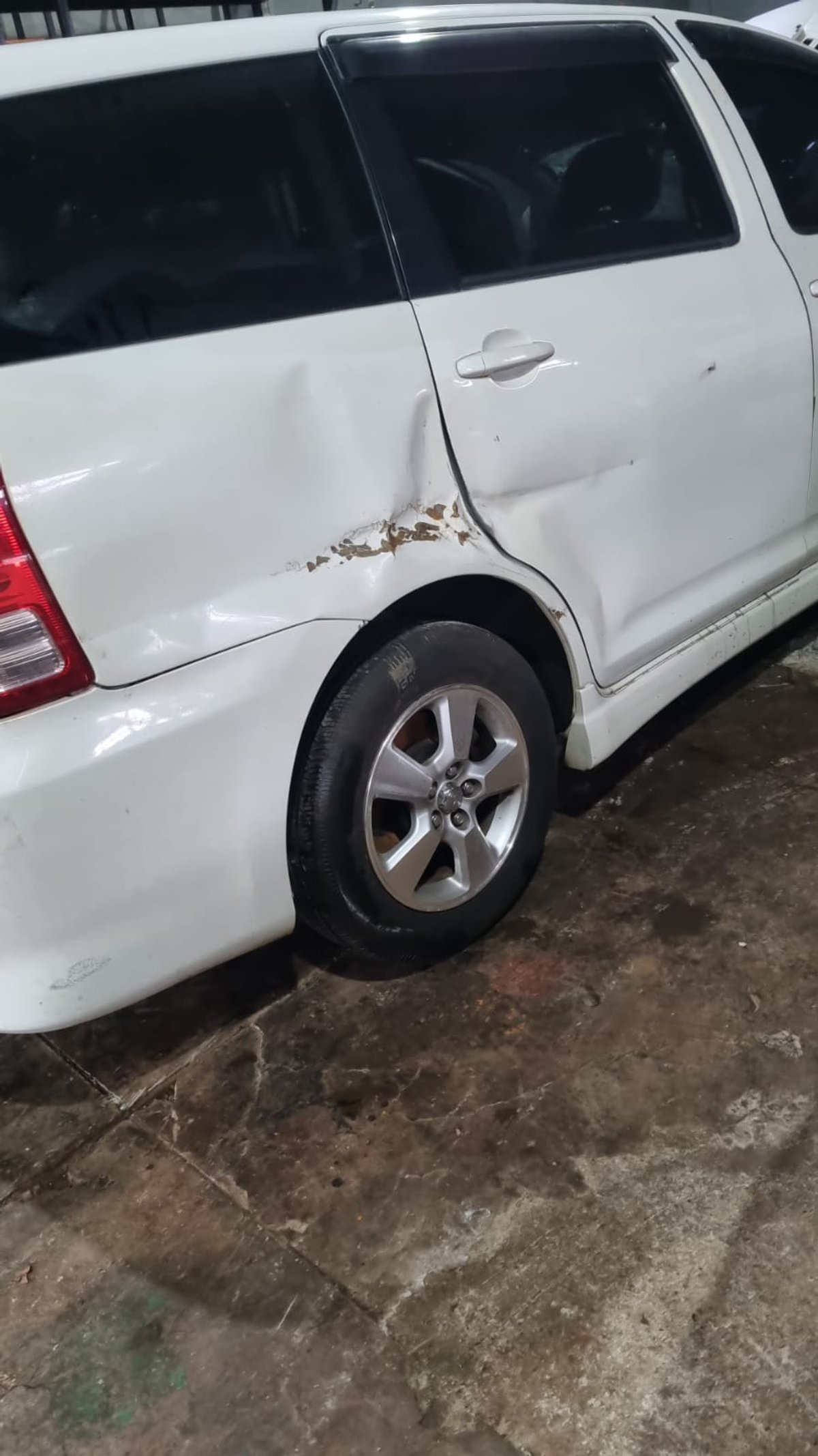 Toyota Wish 2005 en Desarme!  - 4