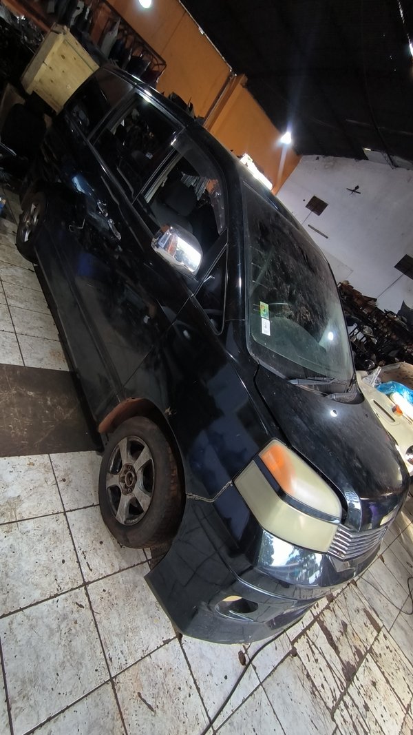 TOYOTA VOXY 2004 EN DESARME!