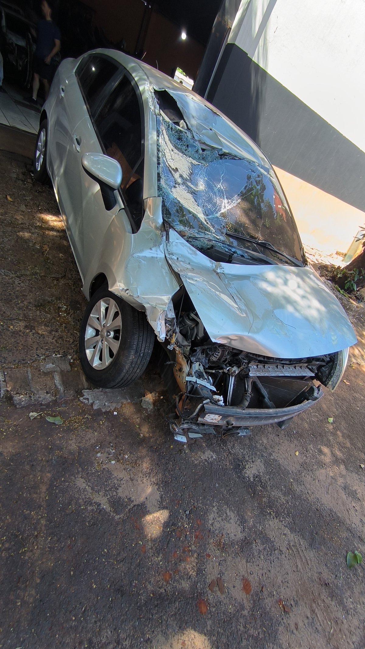KIA RIO Sedan 2012 en desarme UD 106 - 2