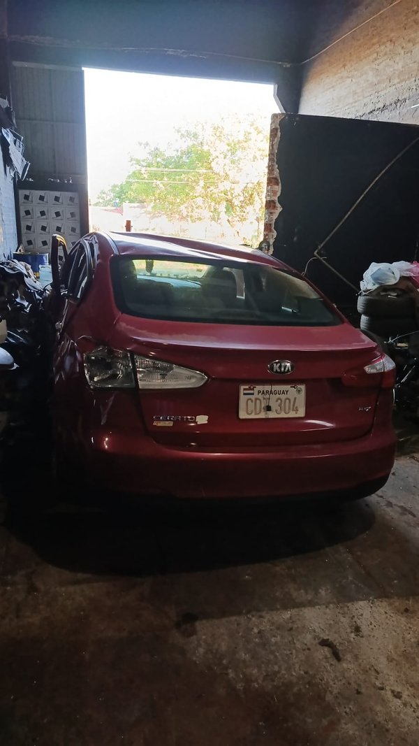 Kia Cerato 2014 en desarme